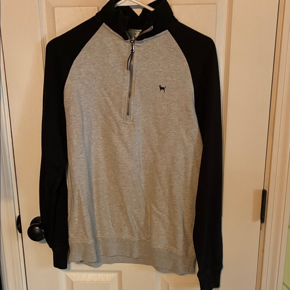 Men's The Black Dog Black and Gray Quarter-Zip Sweater Fits like a woman’s M